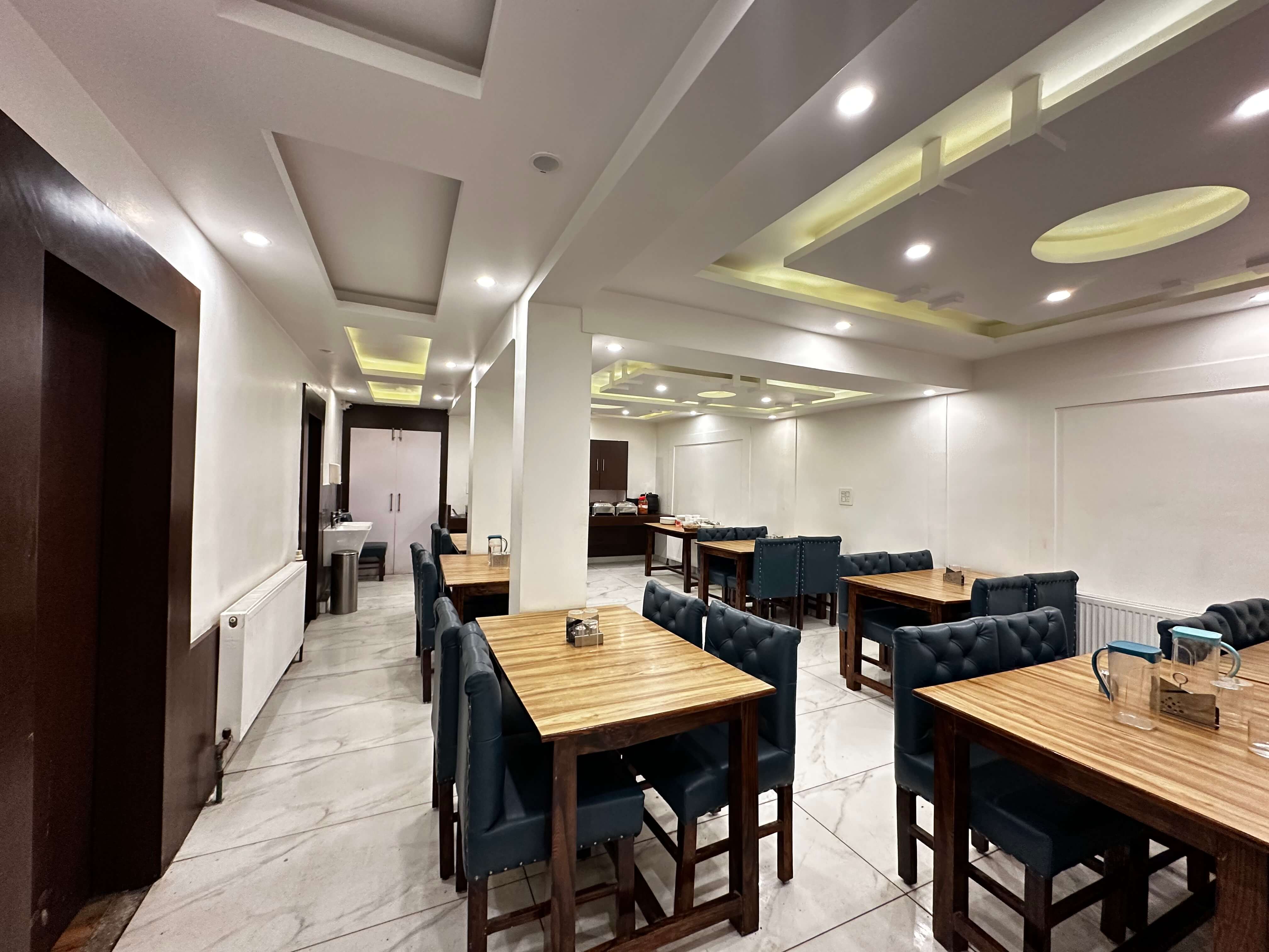 Refined Dining Experience